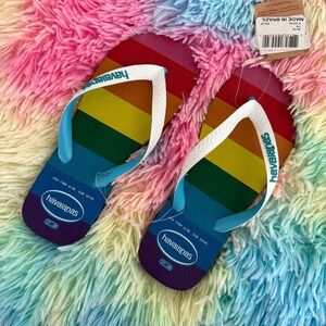 Havaianas Top Pride Rainbow Striped Flip Flops Blue White Womens 7/8 4145742 NEW